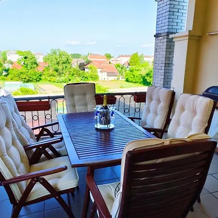 דירה Family 'sofia' ברז'יס